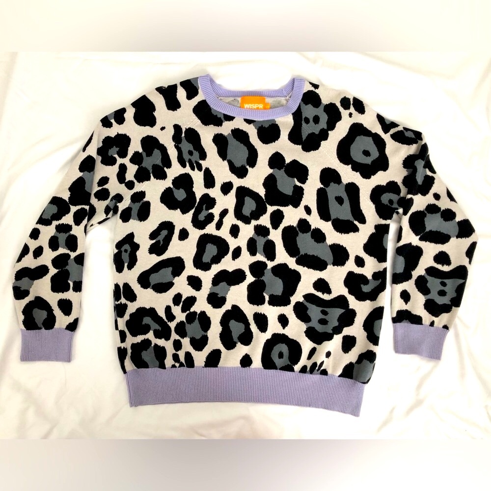 EUC Whispr super soft animal print with lavender trim silk blend sweater.
